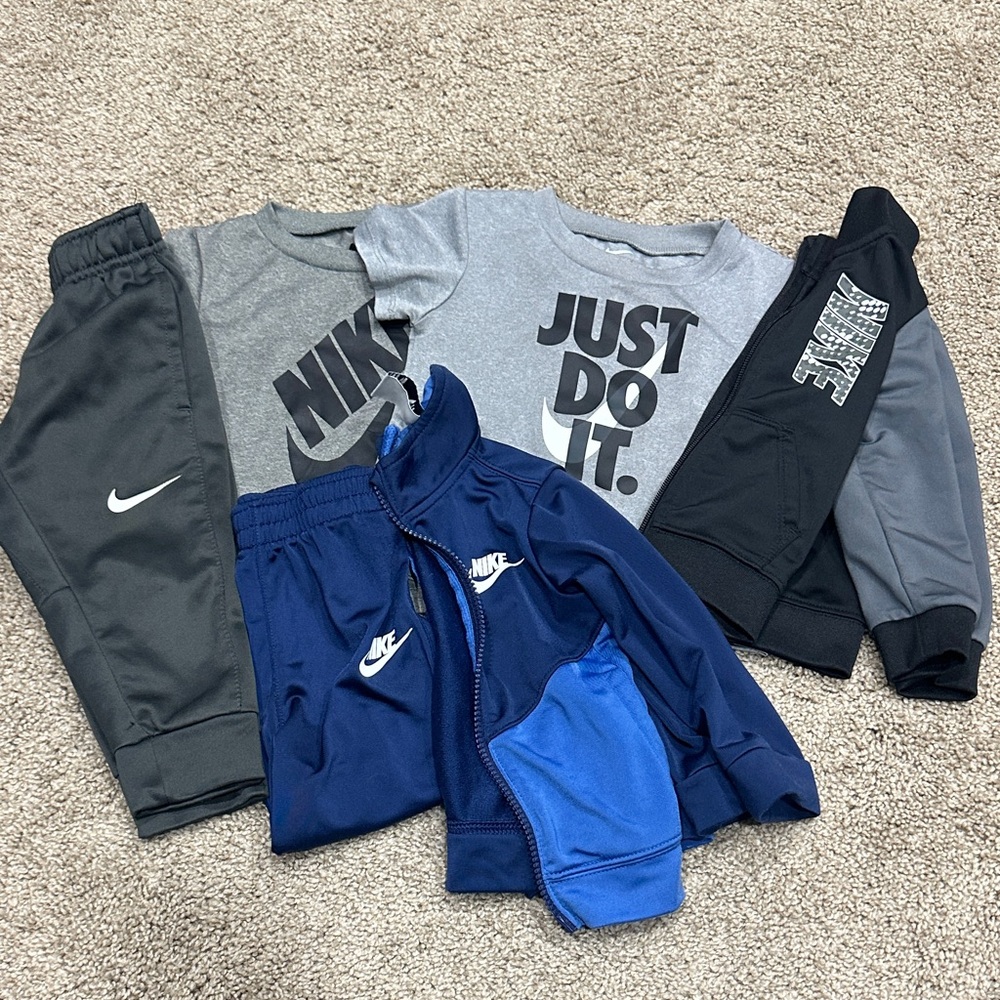 Nike Kids' Gray and Blue Outfit Collection